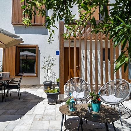 Stay U-Nique Studio Apartment In אורסאץ מראה חיצוני תמונה