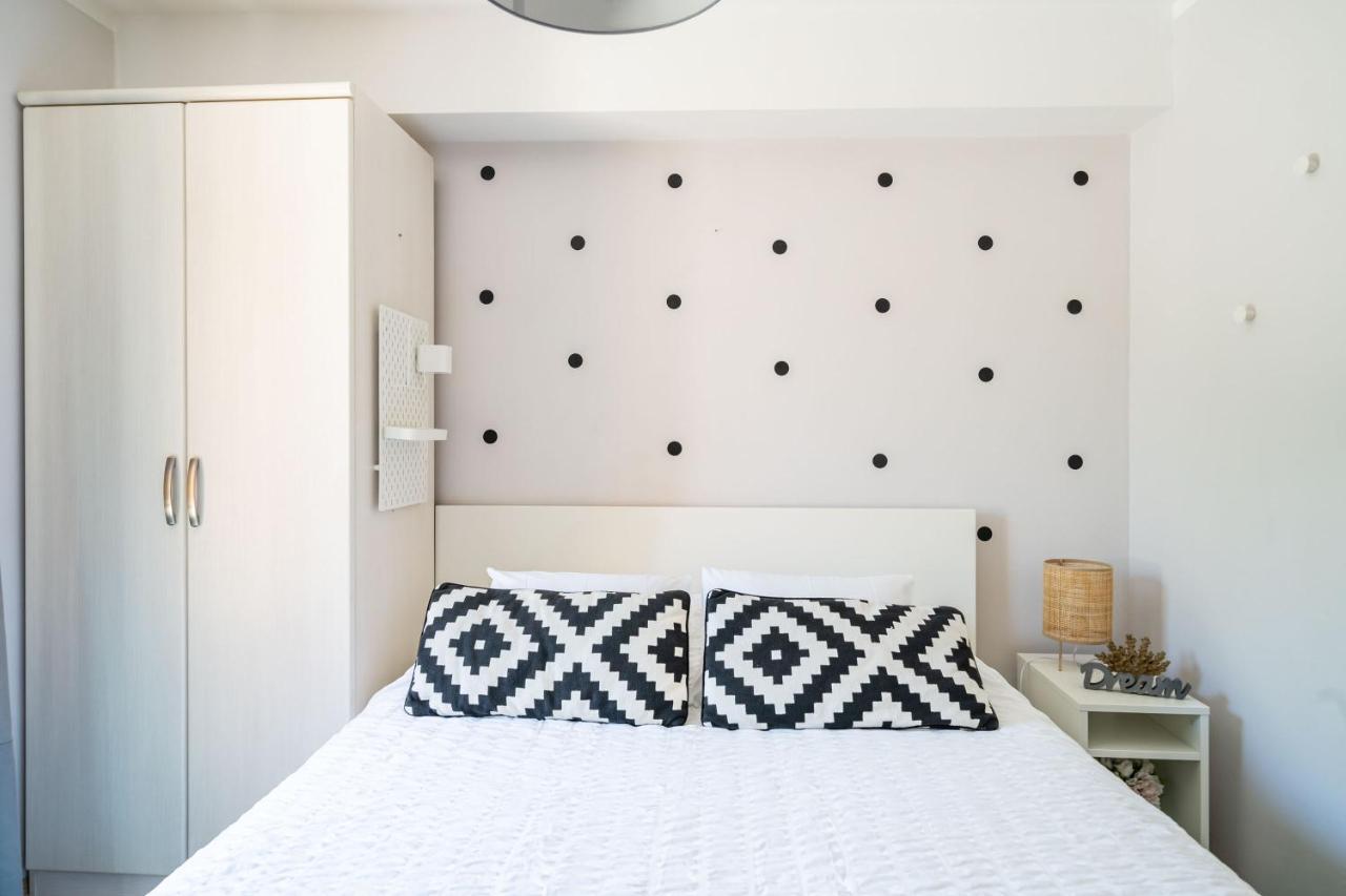 Stay U-Nique Studio Apartment In אורסאץ מראה חיצוני תמונה